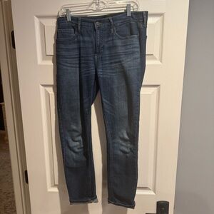 Banana Republic Girlfriend Jean
